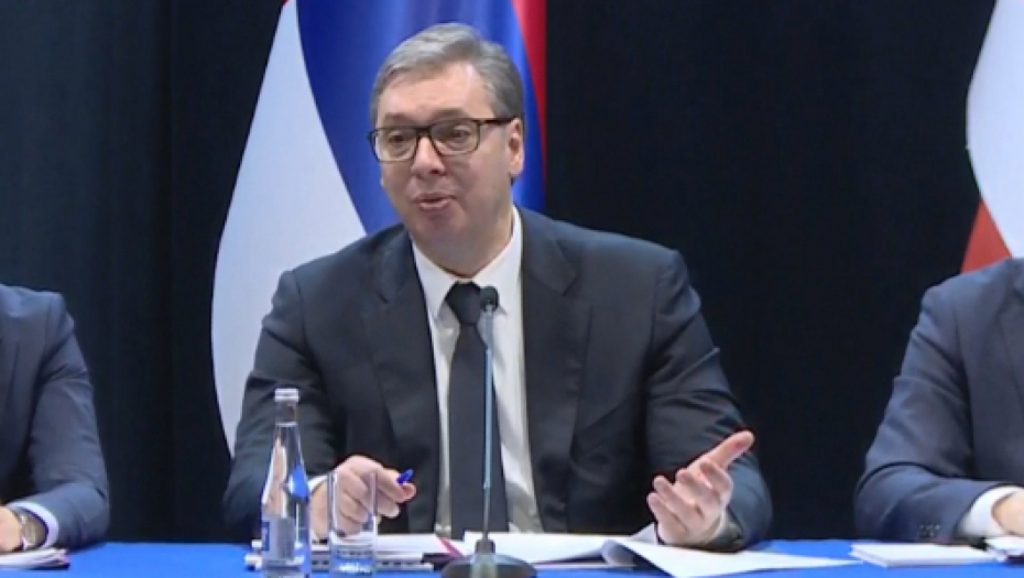 VUČIĆ NAJAVIO VAŽNE MERE ZA EKONOMSKO OSNAŽIVANJE SRBA NA KIM Nova zapošljavanja, povećanje privremene naknade...