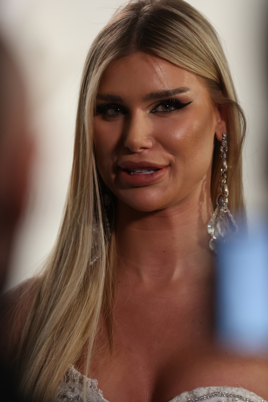 LAŽU DA SAM BANKROTIRALA! Bivša Uraganka za Alo! iskreno progovorila o finansijskoj situaciji, bez dlake na jeziku priznala ovo