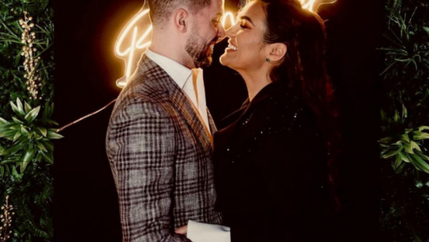 OVO RETKO KOJA ŽENA RADI Bivša zvezda Granda ostavila muža bez teksta