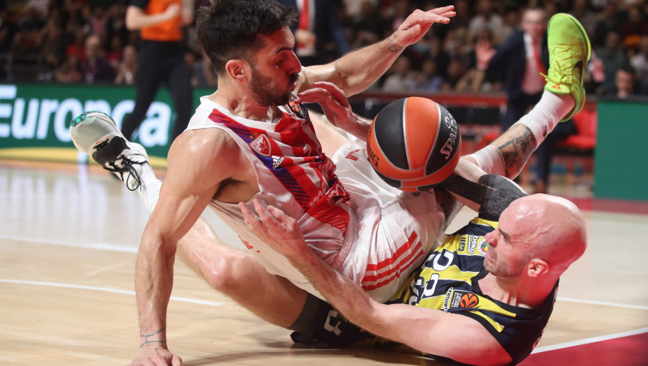 NESTVARNI KAMPACO SRUŠIO FENER Zvezda se posle neviđene drame pobedom oprostila od Evrolige i učinila veliku uslugu Partizanu