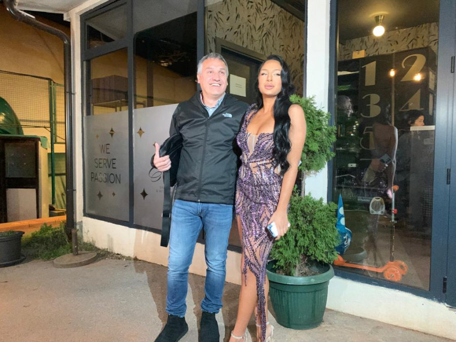 ĆERKA ANABELE ATIJAS DOŽIVELA SAOBRAĆAJKU Nina Đogani hitno primljena u Urgentni, ima povredu kičme!