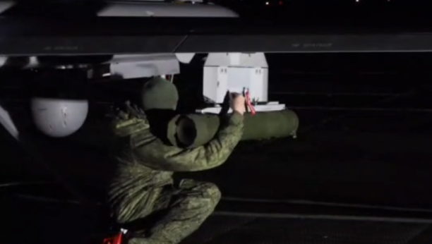 RUSKA ZVER U AKCIJI Ovako izgleda napad na kopnene ciljeve "Pejserom" (VIDEO)