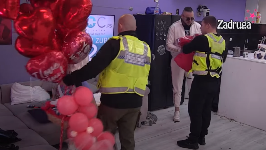 Pokloni za Filipa i Aleksandru