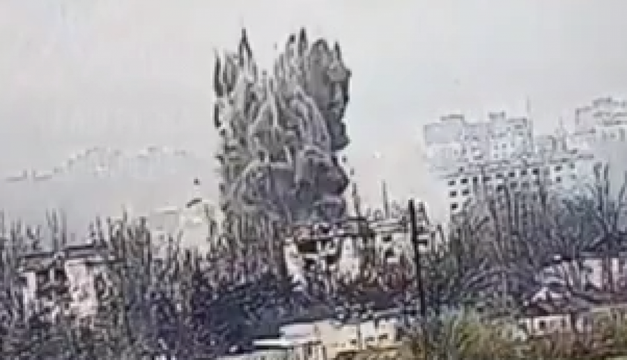 MIRIŠE NA KURSKU BITKU! Žestoki udari Rusije po ukrajinskim položajima, sličan napad izveden pre 80 godina!