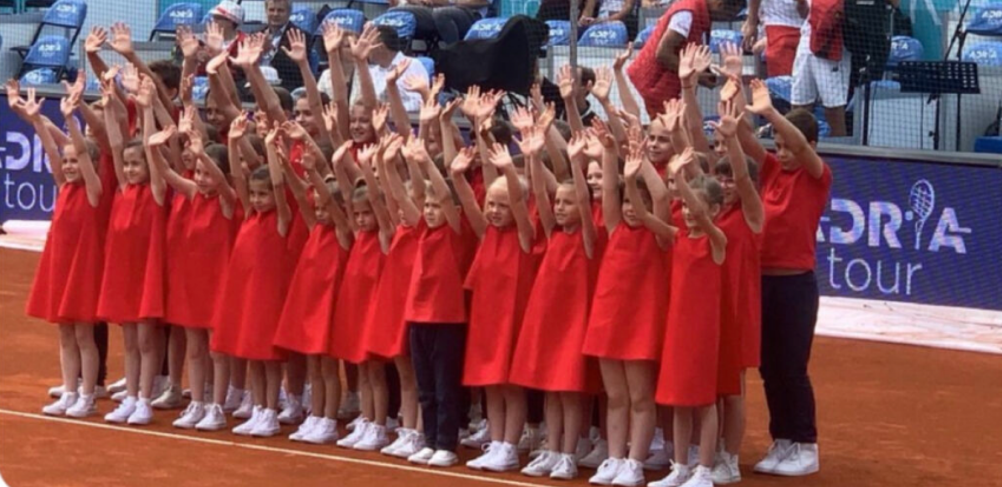 PUNE 17 GODINA OD SVOG POSTOJANJA Dečiji hor Čarolija najavljuje proslavu punoletstva iduće godine (FOTO)