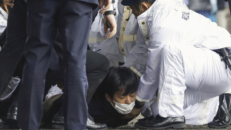 HAOS U JAPANU NAKON NAPADA NA PREMIJERA  Uhapšen napadač, narod u šoku