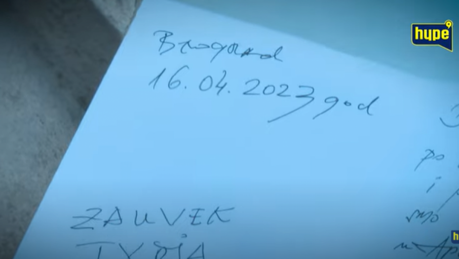 Moka Slavnić u poseti svojoj bivšoj supruzi