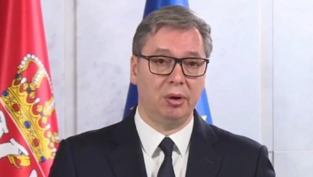 "NEĆU DA TOPIM TENKOVE KAO ŠTO JE TO RADIO PONOŠ!" Vučić odgovorio na sramne optužbe na račun Srbije (VIDEO)