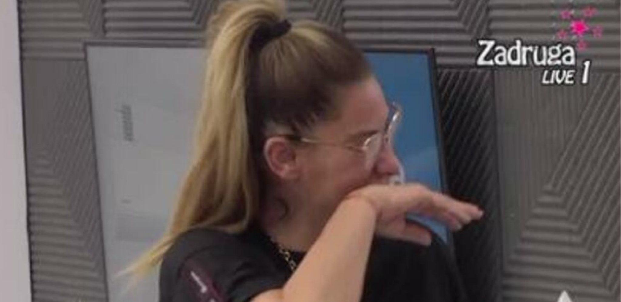 "JA SAM TVOJ I DAJEM TI ZAPOVEST" Reči Ace Bulića kidaju dušu, Ana pročitala pismo pa se rasula u komade!