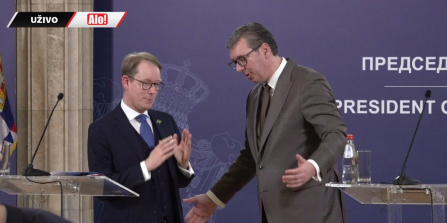 JEZIVI PRITISCI DA UVEDEMO SANKCIJE RUSIJI! Biće sve teže - zapadni moćnici žele da nas nateraju da odustanemo od svoje samostalne politike