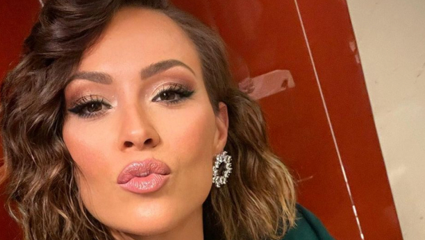 POKAZALA DEČKA Najlepša novinarka Evrolige ne krije koliko je zaljubljena (FOTO)