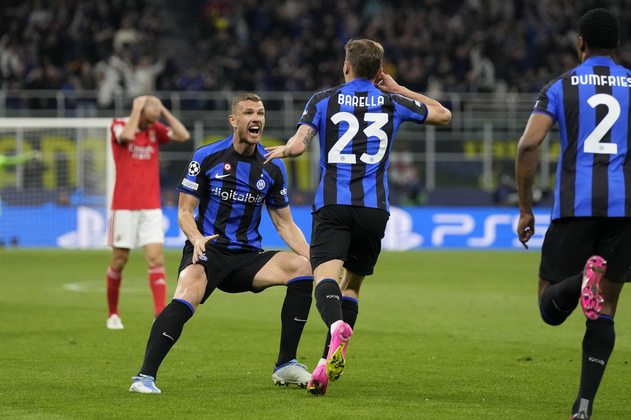 OVO NIJE BAJERNOVA GODINA Nemci se ispromašivali, Siti zakazao okršaj sa šampinom Evrope - Derbi dela Madonina za finale (VIDEO)