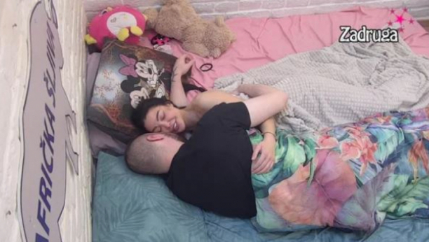 DODRIVAO JOJ JE GRUDI, A ONDA OTIŠAO KORAK DALJE Zvezdan Slavnić ne prestaje da šokira, usred dana se osamio sa Majom, pa ne mareći za kamere uradio ovo