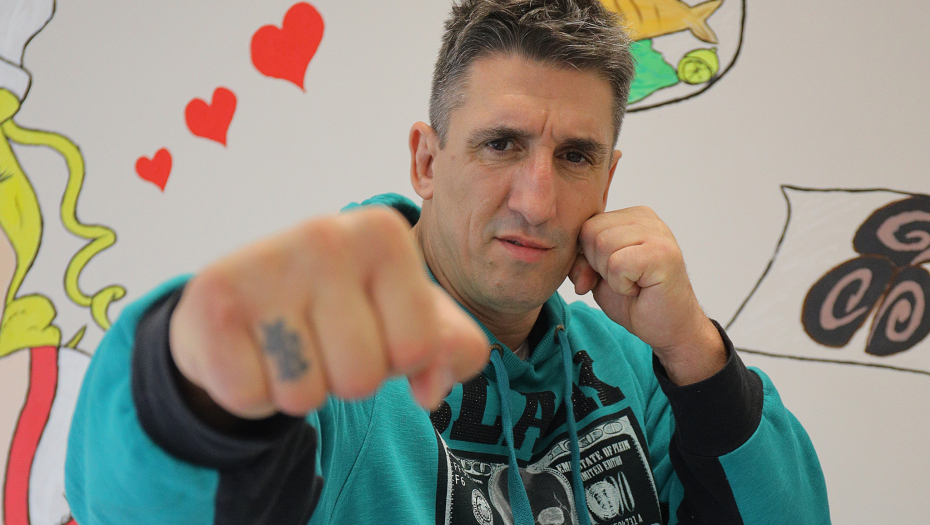 KRISTIJAN IMA NOVO ZANIMANJE Mnogi su se iznenadili, ali Golubović je rešen da postane profesor i drži predavanja omladini (FOTO)