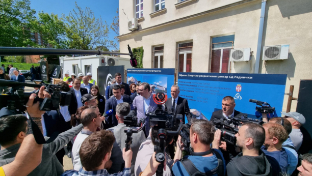 "AKO HOĆE MOŽE I REFERENDUM!" Vučić oduvao opoziciju!