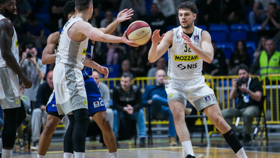 DRAMA U "MORAČI" Pogledajte kako je Partizan na dve sekunde do kraja slavio protiv Budućnosti (VIDEO)