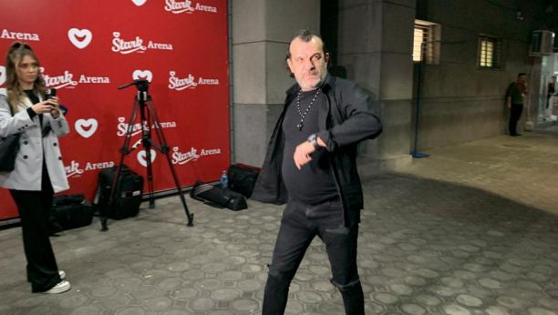 ACA LUKAS STIGAO U ARENU! Najveća balkanska zvezda dopšla je na Ramacotijev koncert, spektakl u najavi (VIDEO)