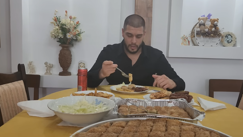 Dejan Dragojević obeležava Bajram