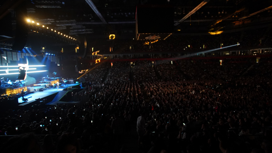 Poznati na koncertu Erosa Ramacotija