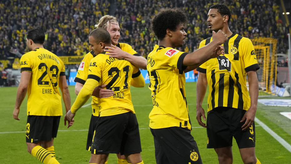 DORTMUND NA VRHU BUNDESLIGE "Milioneri" sanjaju titulu