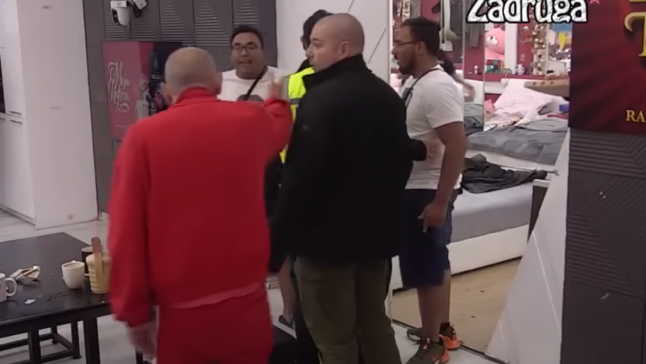 Tuča Pece i Petrućija