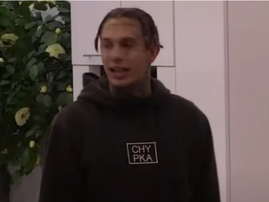 CRNOGORKA PRIPREMILA OSVETU Anđela pokušala da probudi Zvezdanovu ljubomoru, pa se kroz Belu kuću šepurila u duksu Frana Pujasa (FOTO)