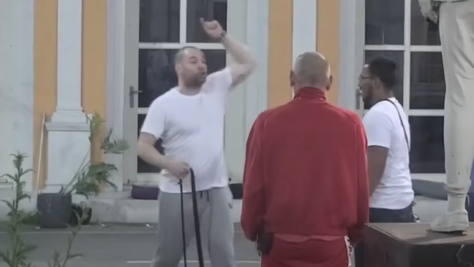 Zvezdan Slavnić opet histeriše po imanju