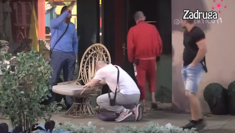 Zvezdan Slavnić opet histeriše po imanju