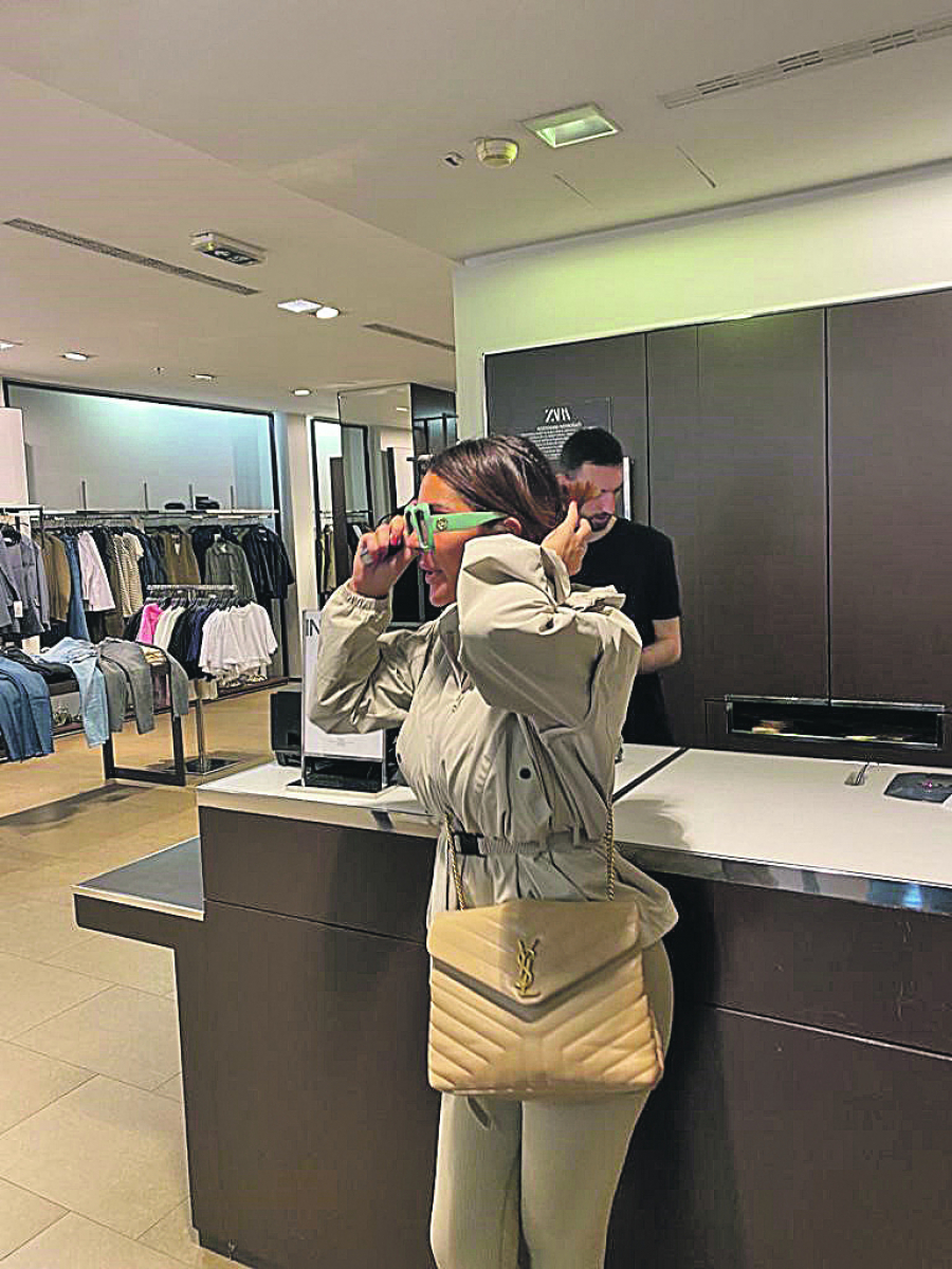 EKSKLUZIVNI ALO! PAPARACO Marina Visković u šopingu; šokiraćete se  kada vidite koliko para je dala za par krpica! (FOTO)