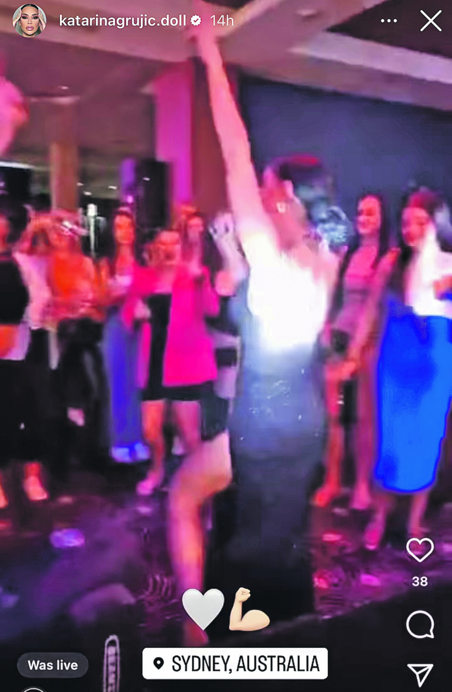 ŠIROKO Grujićeva za avio kartu iskeširala godišnju platu! Od cifre će vas zaboleti glava (FOTO)