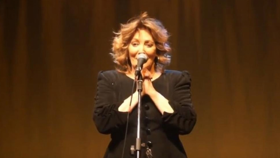 TEREZA KESOVIJA ZAVRŠILA U BOLNICI Komšije zvale hitnu, a ovo su detalji njenog zdravstvenog stanja!