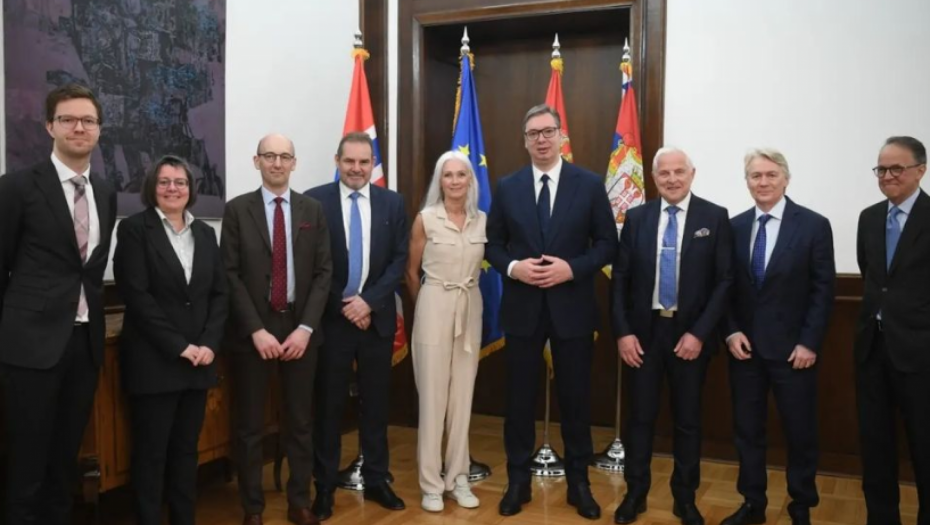 PREDSEDNIK VUČIĆ SA AMBASADOROM NORVEŠKE I PREDSTAVNICIMA NORVEŠKIH KOMPANIJA Srž i puls napretka svake zdrave ekonomije jeste energija