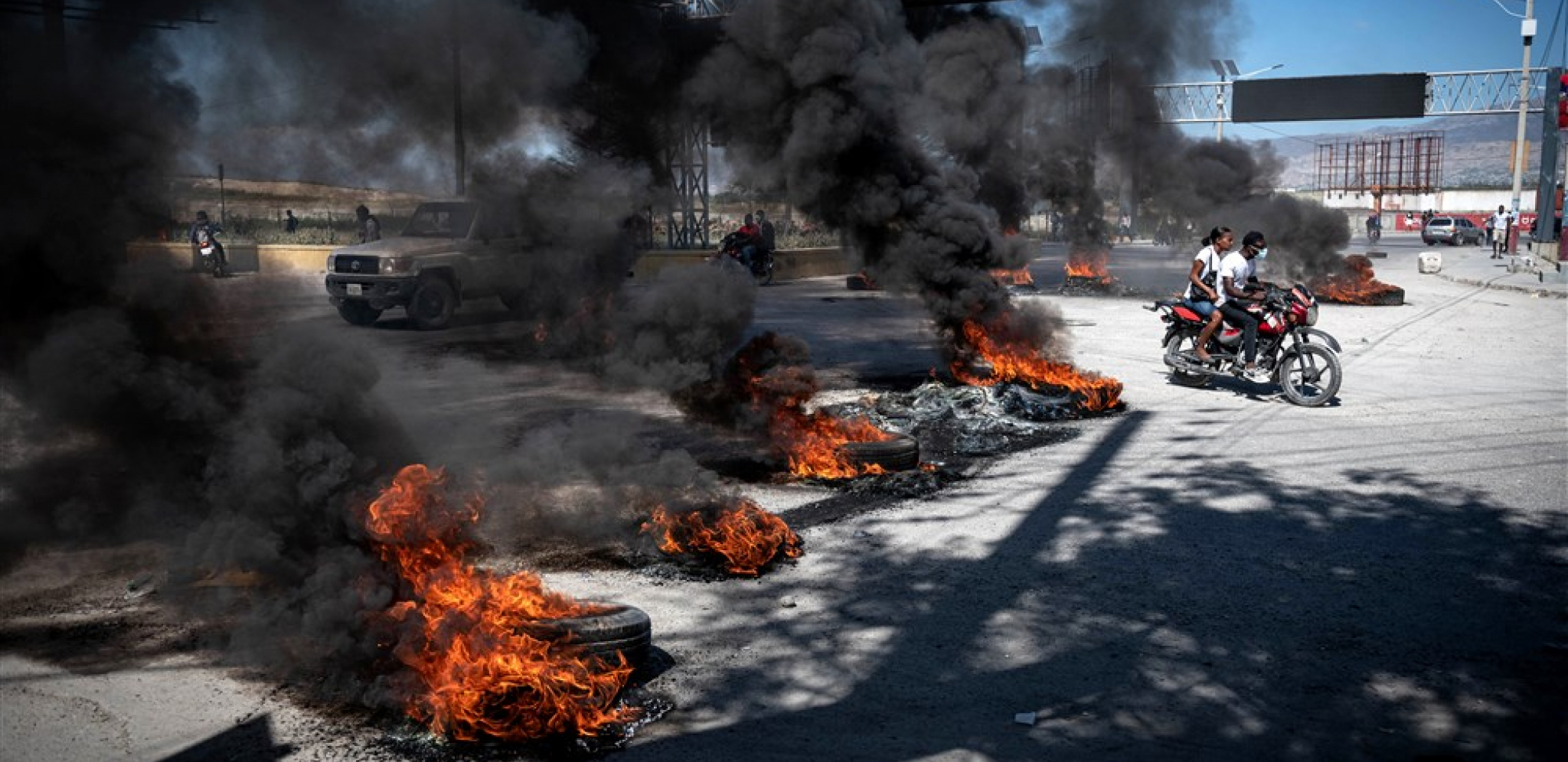 "SPREČITE  DECU DA IDU U ŠKOLU, BIĆE OPASNO" Najavljeni udari na premijera Arijela Anrija