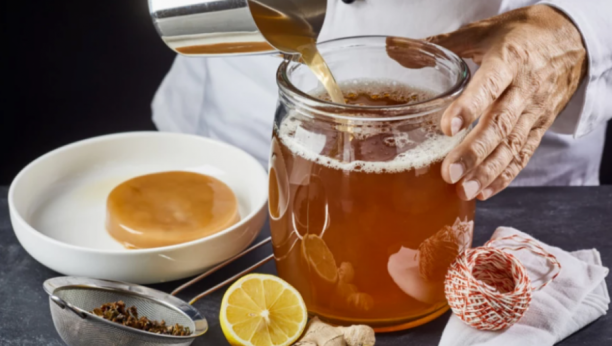 SNIZITE HOLESTEROL SA SAMO DVA SASTOJKA Ovaj moćni napitak pije se ujutru i uveče pre jela