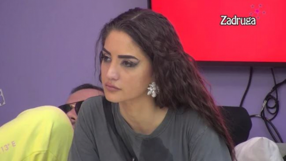 PROCURIO ŠOKANTAN PLAN ANĐELINIH RODITELJA Evo šta će morati da urade zbog nje, ništa više neće biti isto, prelomili i doneli odluku!