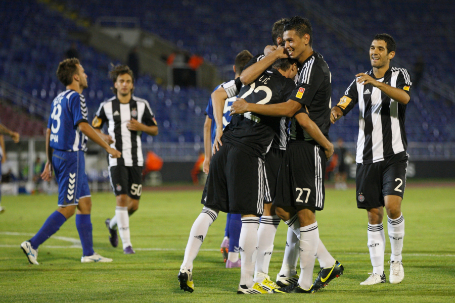 KO JE MOHAMED ZABIJA Došao u Partizan kao velika nada, zbog prijateljstva sa Gadafijem mu pretili smrću, pravio brojne probleme, izbacivali ga iz stana