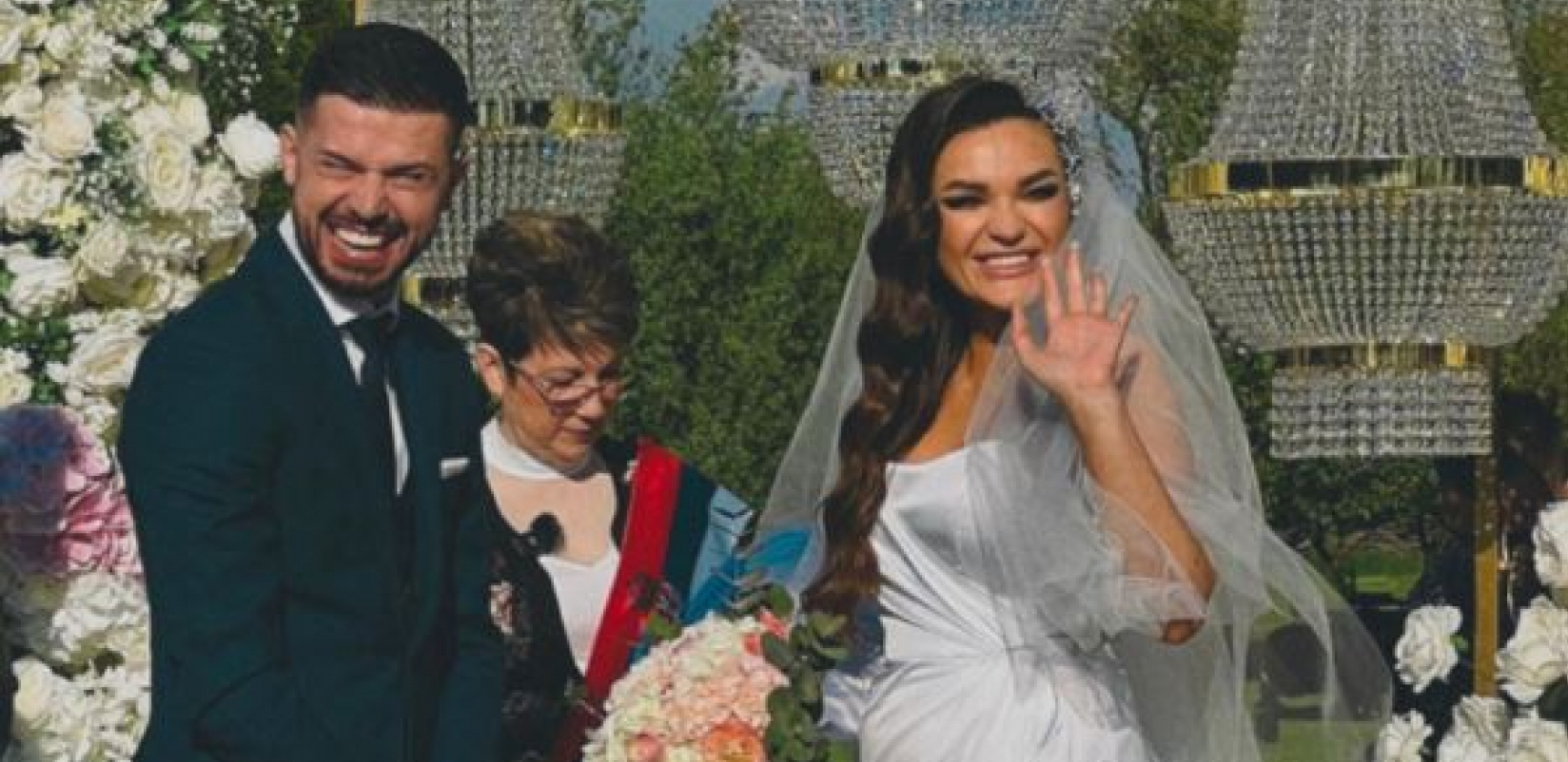 NA SVADBI OTKRILI POL BEBE Tamara Milutinović organizovala je tajno venčanje, a u jednom trenutku proleteo je avion koji je ispustio boju i iznenadio sve prisutne! (FOTO)