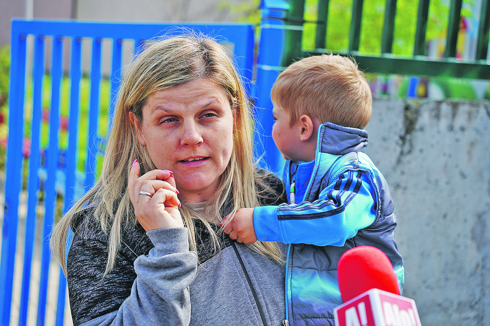 DA LI JE VASPITAČICA IZ VRTIĆA OBLAČAK KRIVA? Odgovori roditelja su gotovo identični, svi ponavljaju jednu stvar! (VIDEO)