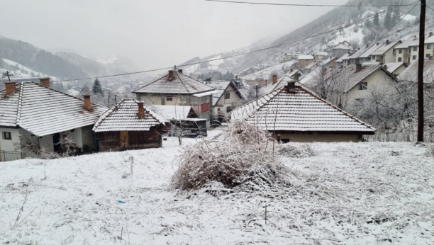 VEJE KAO DA JE JANUAR Aprilski sneg na planinama, samo u jednom selu nije pala ni trunka, meštanu misle da je to dobar znak (FOTO)