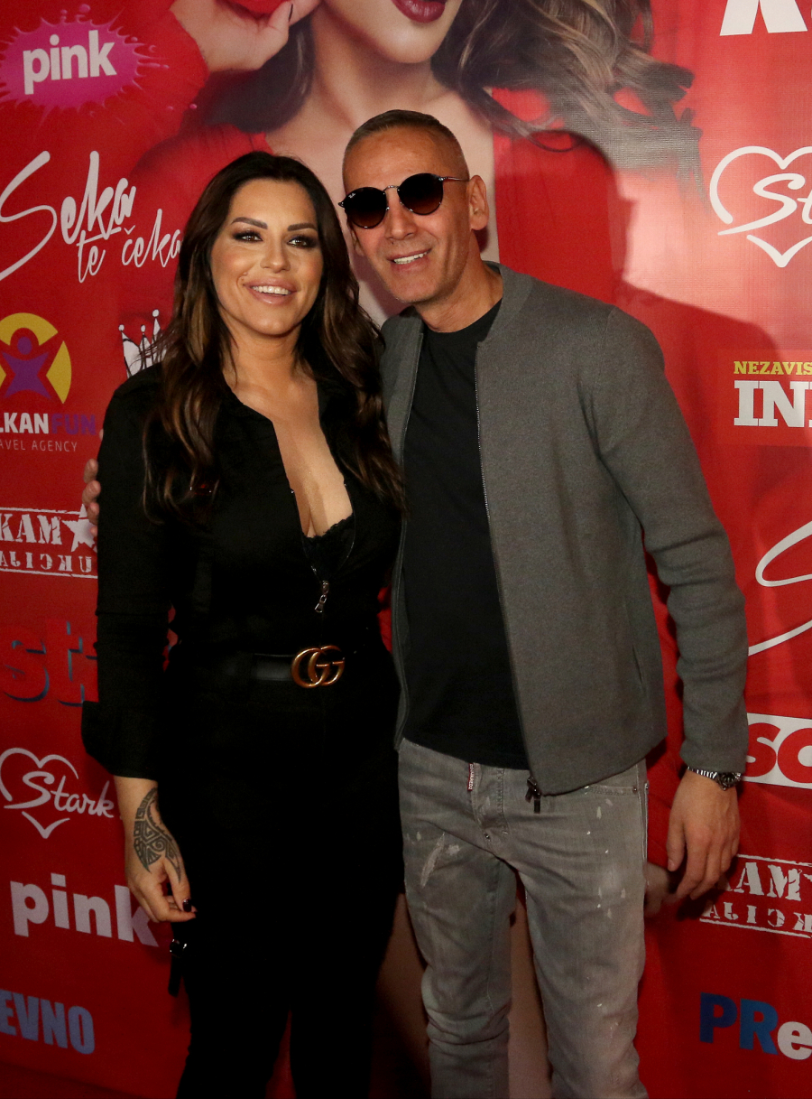 SEKA ALEKSIĆ OTKRILA ŠTA JE PRETHODILO SMRTI SAŠE VIDIĆA Trpela je njegova razna vređanja, čuli su se sedam dana pre kobnog epiloga!