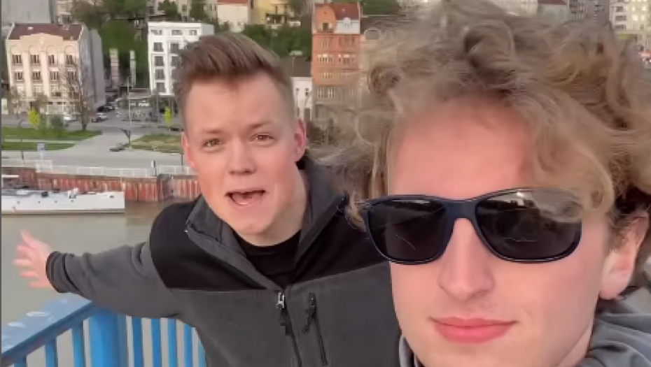 HIT SNIMAK KRUŽI DRUŠTVENIM MREŽAMA! Ruski i Američki influenser se našli u Beogradu, pa nasred ulice uradili ovo (VIDEO)