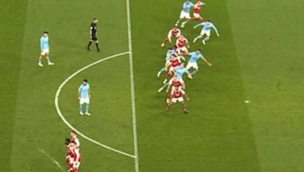 OFSAJD ODLUČIO ŠAMPIONA U ENGLESKOJ? Pogledajte "sporan" gol Mančester sitija protiv Arsenala (VIDEO)
