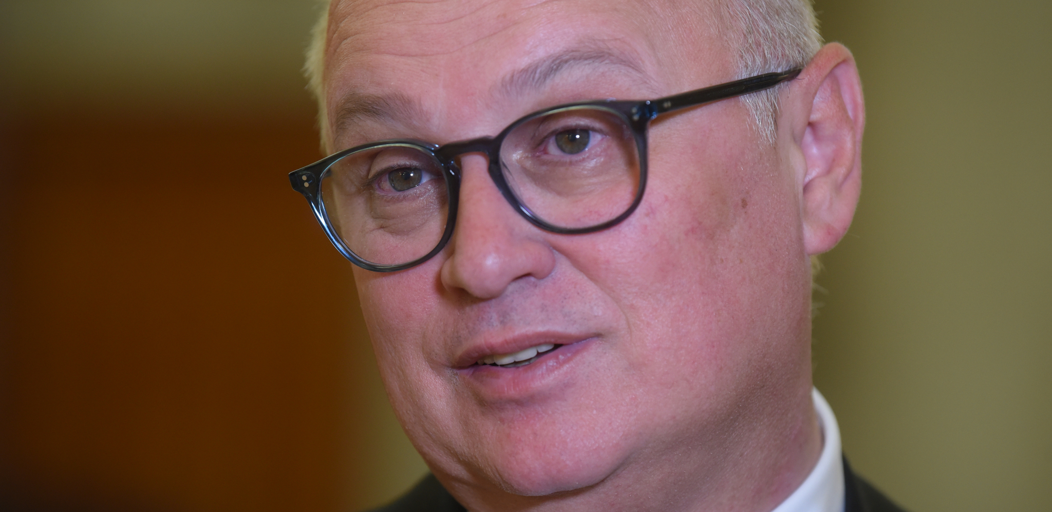 MINISTAR VESIĆ JASNO UPOZORIO BOŠKA "Opasno je deliti građane Srbije, ne ulaže se više u Beograd"