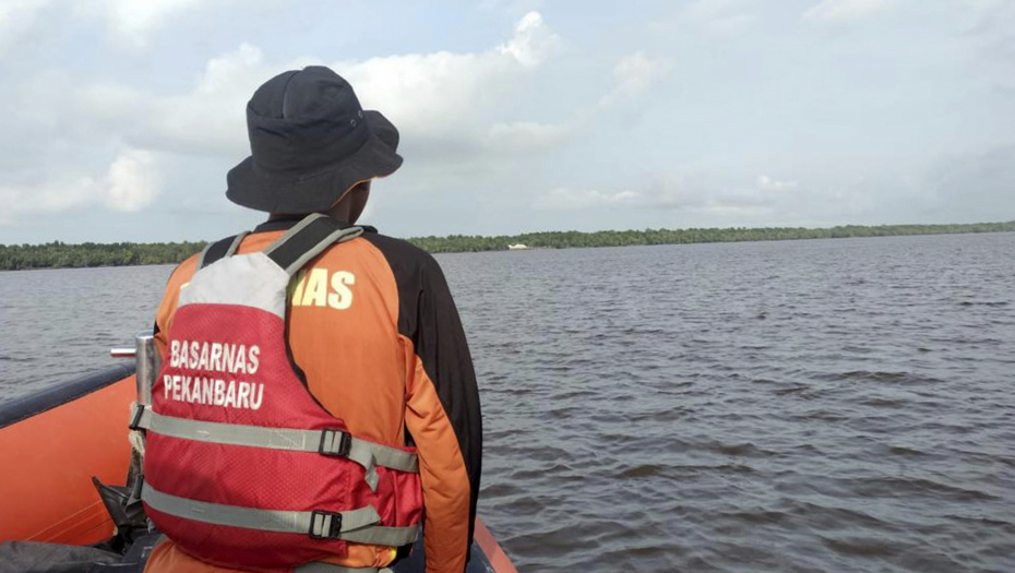 PREVRNUO SE TRAJEKT! Najmanje 11 poginulo, traga se za nestalima