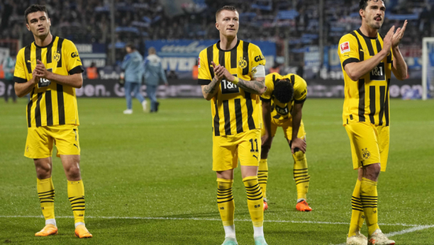 "MILIONERI" PRATE BAJERN U STOPU Dortmund demolirao imenjaka, drama u poslednja tri kola odlučuje o tituli