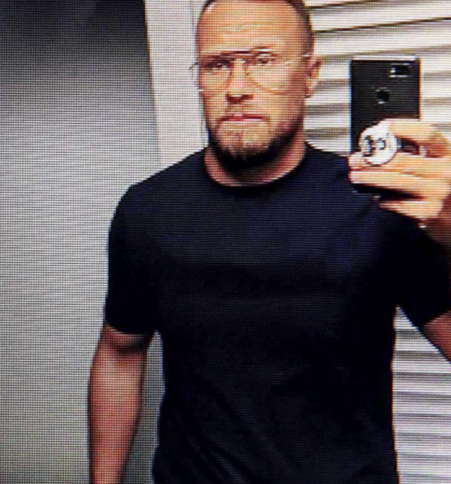 VUKOTIĆ SE KOCKAO ŽIVOTOM, A ČUVANJE ZVICERA JE RAVNO SAMOUBISTVU Predrag Balcacanović ekskluzivno za Alo! o vođama klanova i poslu telohranitelja