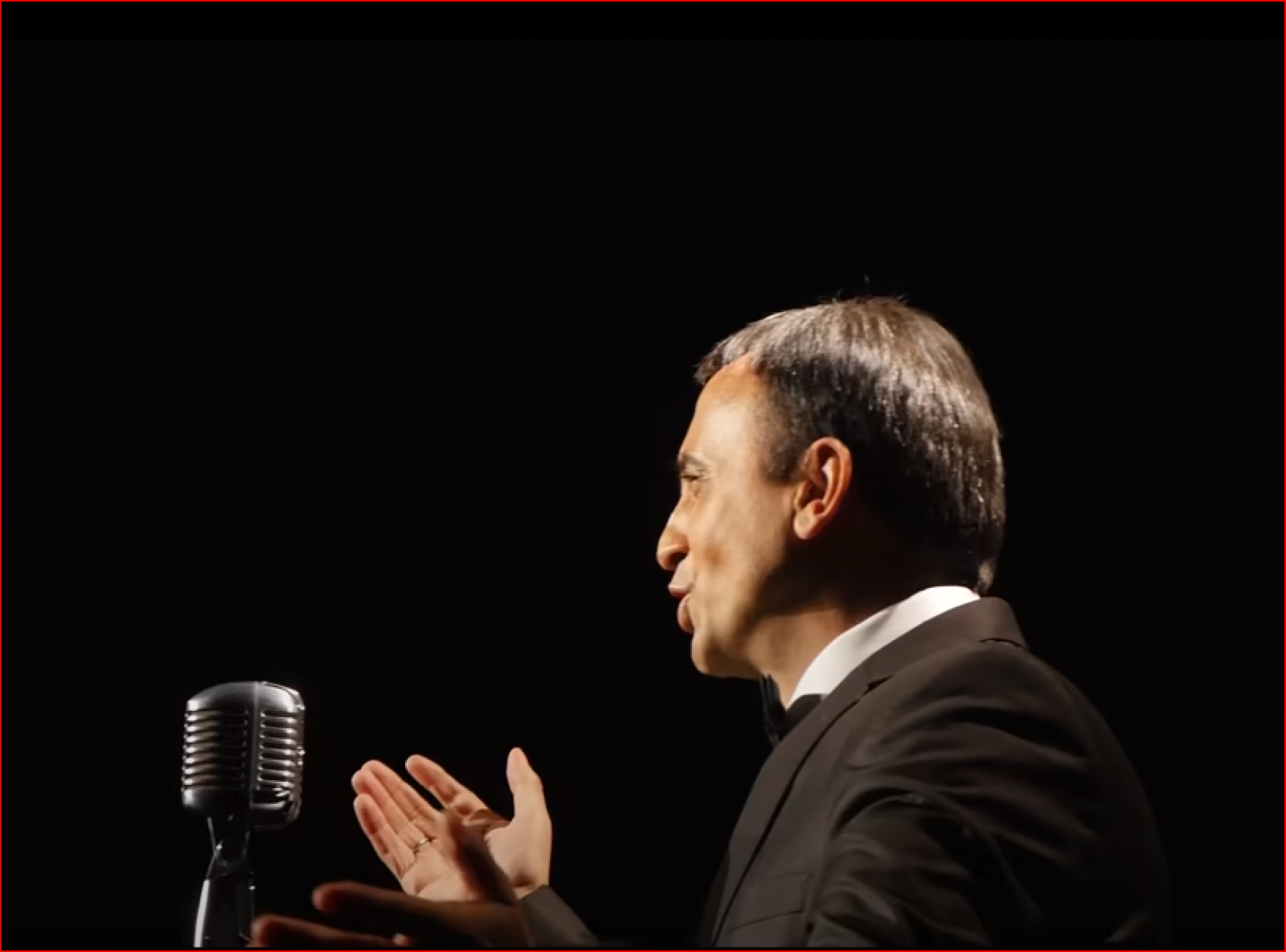 U JEDNOJ SOBI NA RUBU EGZISTENCIJE NJIH 20! Našem folkeru je detinjstvo bilo golgota, nisu mu dali da peva: ''Rasuli smo se po svetu''