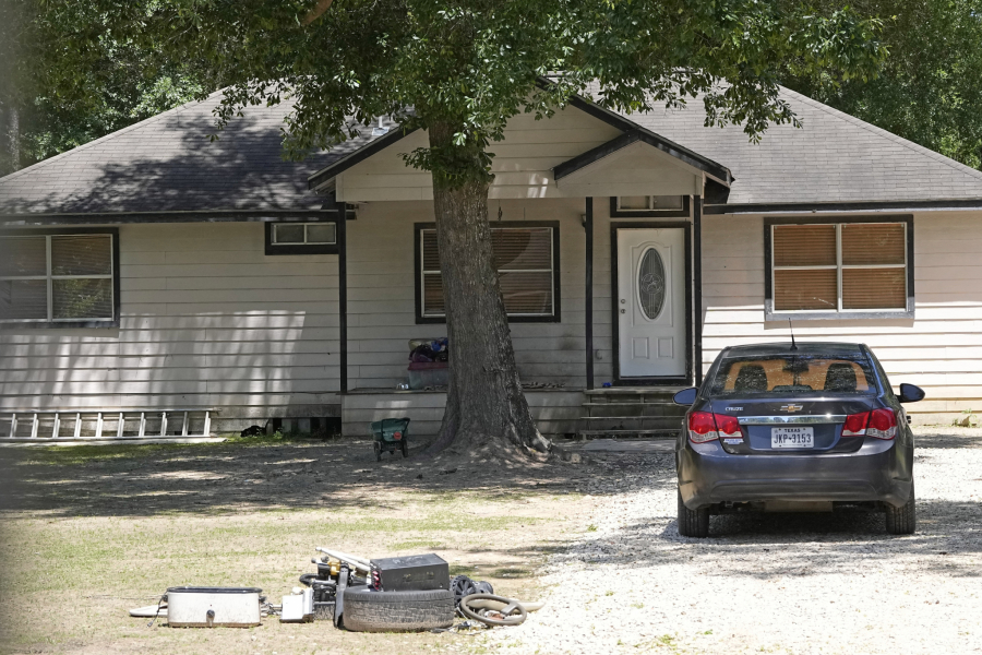 Objavljeni detalji masakra u Teksasu, FBI nema nikakav trag o lokaciji napadača