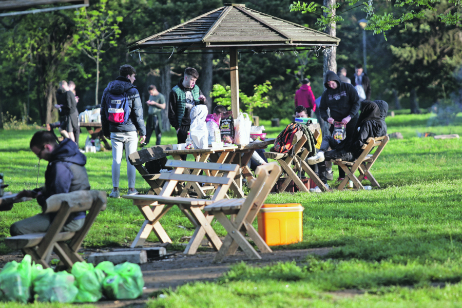 1. MAJ U SRBIJI Roštilj, muzika i mnogo uživanja