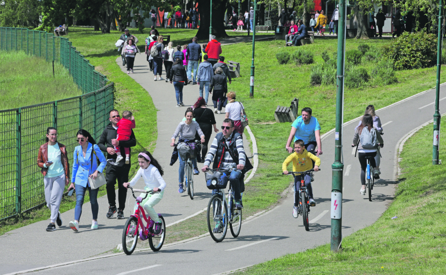 POSLE SNEGA STIŽE LETO! Direktor RHMZ otkrio detaljnu prognozu za maj